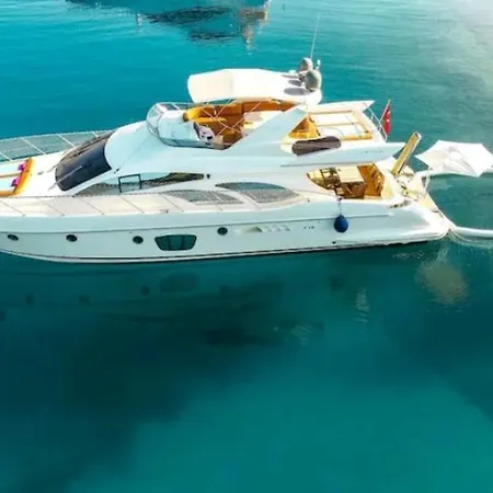 Vision Yatch Botel